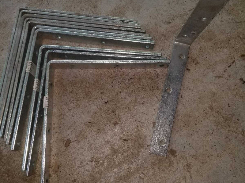 Galvanized L brackets