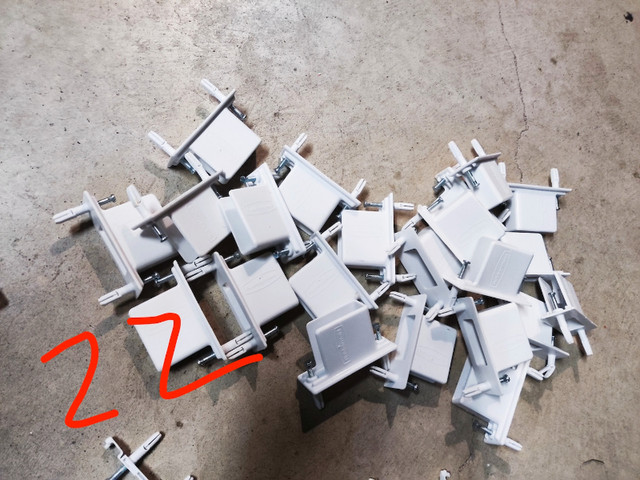 White Plastic Shelving Hardware & Brackets