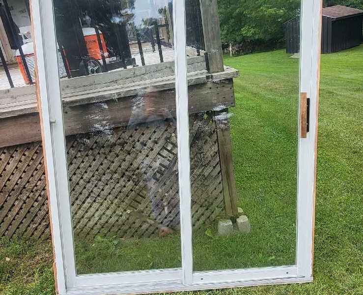 Standard 5ft Patio Door. (59"×78½×4½" deep)