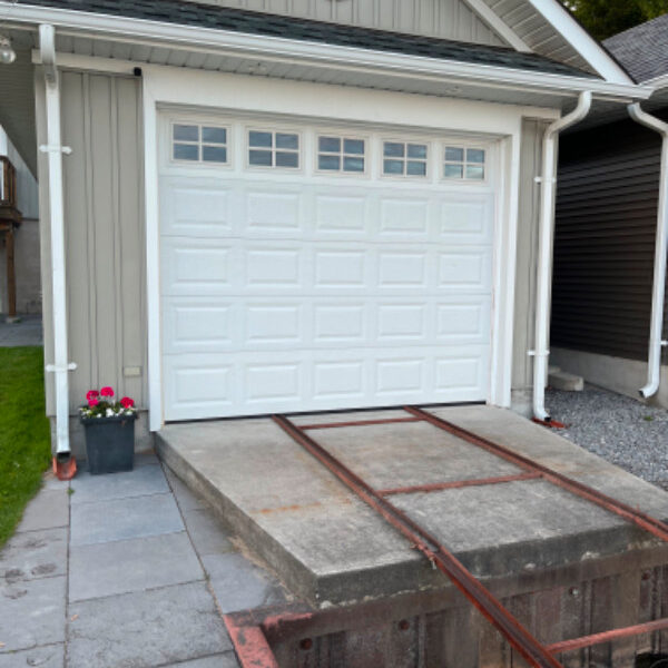 Garage Door Insulated with Windows (10ft wide x 7ft 10 in tall)