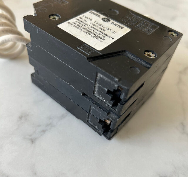 General Electric 40 Amp GFCI 2Pole Breaker