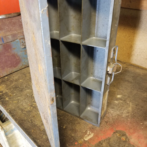 Containers / Boxes / Metal / Fishing / Tool