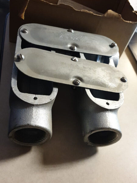 Eaton Crouse-Hinds series Condulet Form 8 conduit outlet body,