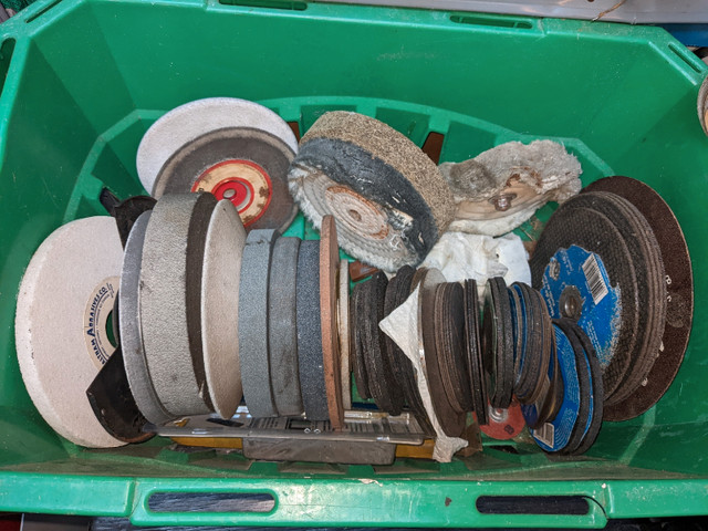 Basket full of grinding discs