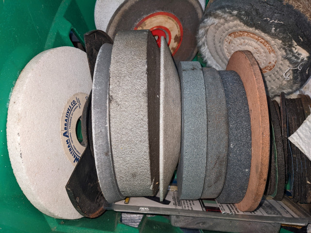 Basket full of grinding discs