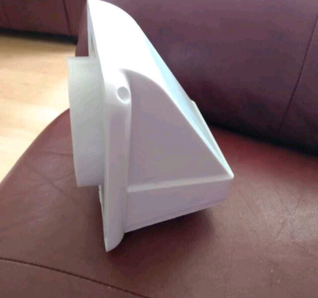 IMPERIAL 4" VT PREFERRED VENT CAP & HINGED REMOVABLE PEST GUARD