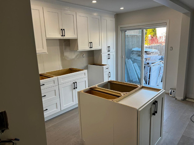 White/Black/Grey/Espresso Shaker cabinets on Sale