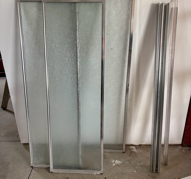 3 piece shower door